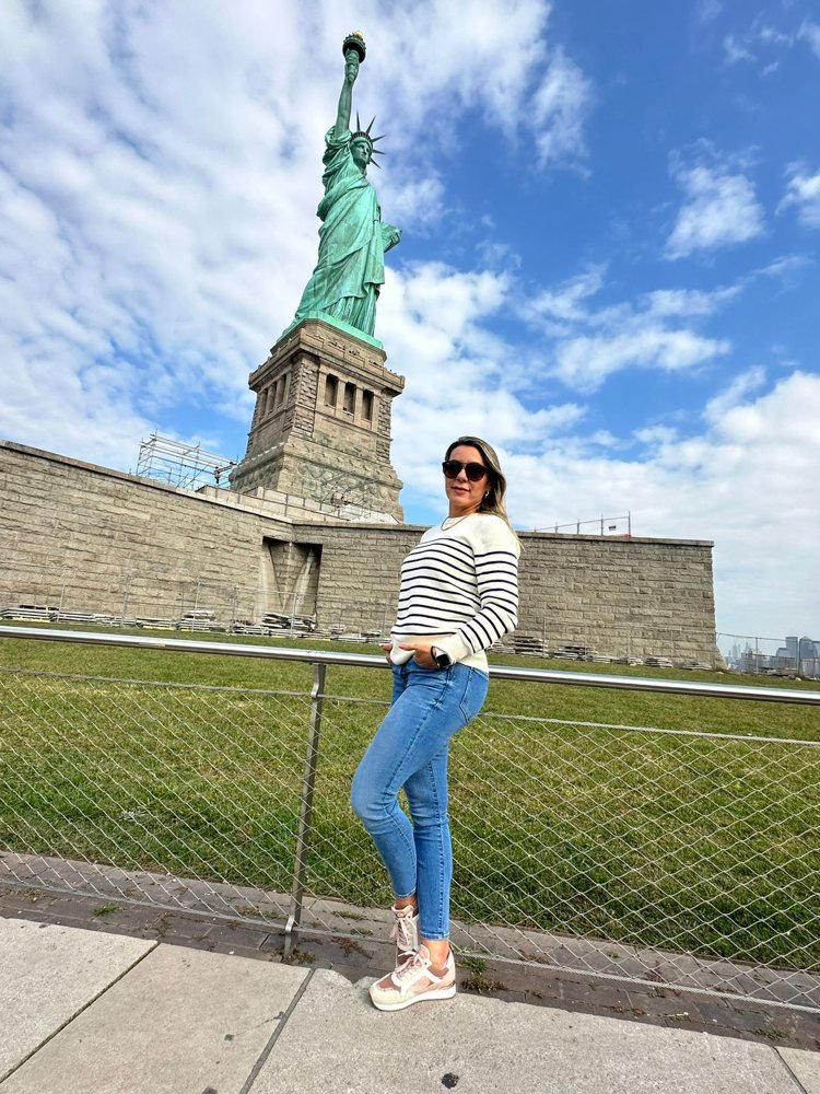 Carolina na Estátua da Liberdade